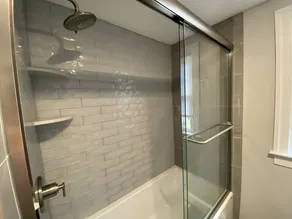 Popponesset modern beach house 6 minute walk to private beach (plenty of beds)! - Image 3