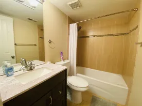Beautiful And Updated 1 Bedroom Condo In DTC W/ VIEWS! - Image 4