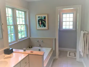 Lovely Private Estate In East Hampton - Image 3