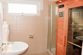 Tolles Familienapartment mit Infrarotsauna, Kaminofen und Balkon in Strandnähe - Image 2