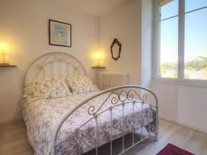 Cottage in Tharon: 2 bedrooms, terrace, parking, near the sea - Image 5