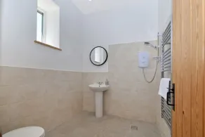 5 Bed Barn Conversion - with private hot tub - Image 2