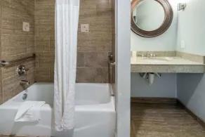 Baymont by Wyndham Mineral Wells - Image 3