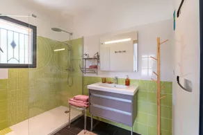 Luxuszimmer in einer charmanten Villa in der Provence - Image 2