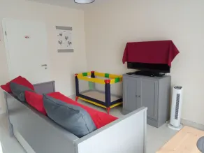 Komfortabelt sommerhus i Trois Frontières, møbleret med 3-stjernet turisme - Image 2