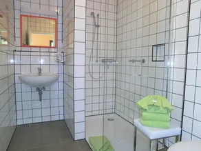 Kleeblatt Wohnung Orange - Kleeblatthaus Putbus/rügen- 3 Komfortable Ferienwohnungen - Image 4