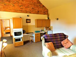 Cosy Cottage on a family farm - Willow Cottage - Image 4