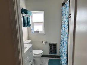 Three bedroom home near the University of New Mexico and heart of Albuquerque - Image 3