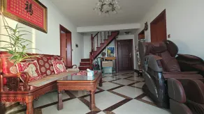 Mommy's home with breadfast and food and more - Image 2