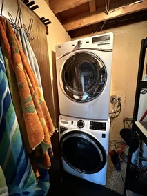 Wolves Den mit Whirlpool im Freien - Image 2
