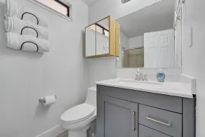 Unobstructed Lake and Mountain View home with movie room - Image 4