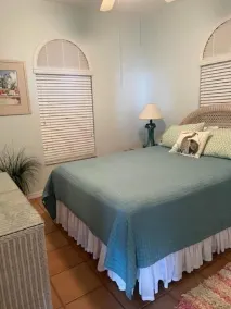 Ocean front gated privacy with 3 bedrooms and protected boat slip. - Image 4