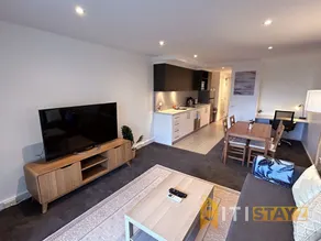 Bruce 1BD - Ground Floor, near AIS, Secure Parking - Image 4