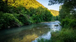 Charming Stone House on the banks of the La Sorgues River - Image 5