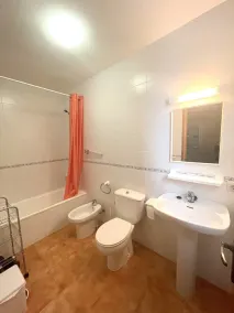 Apartamento en la Playa con Vistas al Mar, Aire Acondicionado,piscina - Image 3