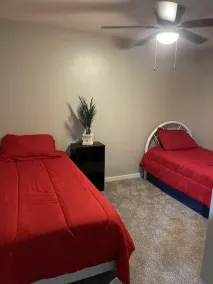 3 Minutes from Tucson Medical Center-Cozy Modern Retreat. - Image 5