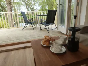 Fabulous boutique cottage for 2 people overlooking a large pond and gardens - Image 4