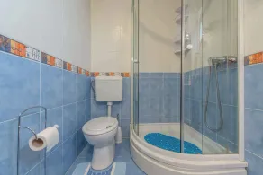 Holiday apartment with sea views just 50 meters from the beach - Image 2