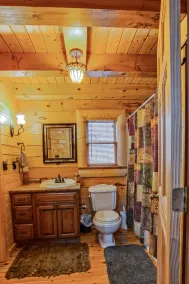 5 BR Log Home på 18 acres 5 Min TIEC | Boblebad - Image 2