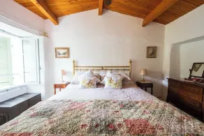House - Sleeps 5, Scenic Views, Fireplace & Garden - Image 5