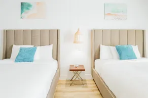 DQQ - Deluxe Double Room, 2 Queen Beds, Non Smoking - Image 4