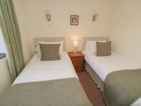 WESTGATE COTTAGE, family friendly, with a garden in Pickering - Image 5