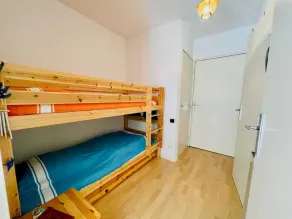 Cozy Studio Near Arcachon Center - 600m from Beach, Balcony, Parking, Sleeps 4 - Image 4
