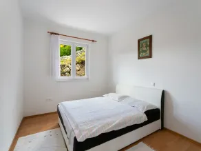 Haus in der Nähe des Roten Sees in Ricice - Image 5