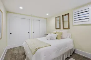 Lovely getaway 2BR 2BA Apartment near Wrigley Field - Image 4