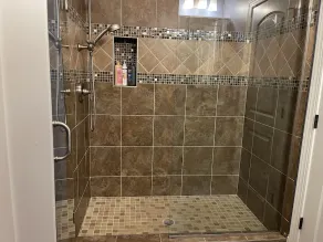 Luxurious and Upscale 2 Bedroom Home Apartment with Huge Office - Image 4