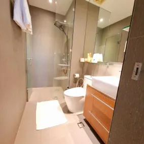 STAYLUXIA - MANILABAYVIEW - Luxury and Superior Suites with, Balcony -except Studios- Pool, Netflix & Gym- Housekeeping Available - - Image 3