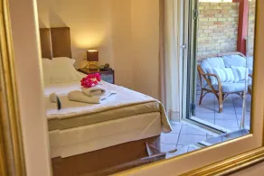Chrismos Luxury Suites 6A Apraos Corfu - Image 4