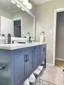 Charming Family Retreat Near Parks Fire Pit & Games - Image 4