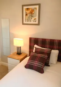 Regent in Gosforth With 2 Bedrooms and 2 Bathrooms - Image 2