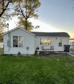 Cozy lakefront cabin - on both Big and Little Spirit Lake - Image 4