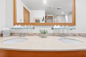 Del Mar Studio | located at the Condado Lagoon Villas building in Condado - Image 4
