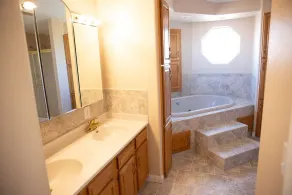 The \"Sandhills Oasis\" Lakehouse @Lake Mac- Sleeps 15, Minutes from the Lake! - Image 4