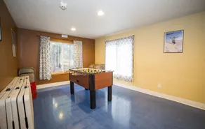 Mt Hood Lodge: Perfect for Large Groups: Sleeps 44 Maximum-Two Deluxe Hot Tubs - Image 3