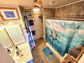 Enjoy ocean views & walk to Black Sand Beach! - Image 2
