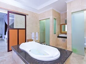 Unforgetable Romantic Pool Villa In Kuta - Image 2