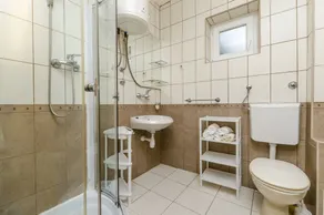 Apartments and Room Janja - Image 3