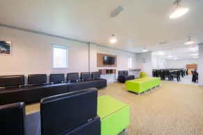 Bunkhouse/20bedroom/sleeps85/4acre/gamesroom/wifi - Image 2
