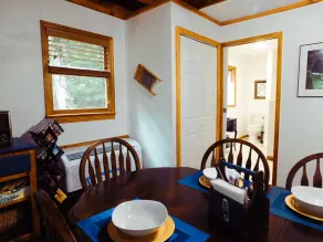 Trailseeker Cabin King Bed, WiFi, Hot Tub at Red River Gorge - Natural Bridge  - Image 4