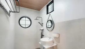 Diamond Cabin 3 - Image 2