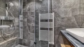 Stunning brand new three bedroom chalet in an amazing location - Image 5