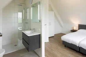 Luxusvilla am Wasser - Image 3