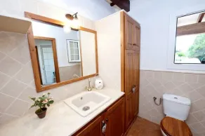 Hus med privat trädgård och fruktträdgård - Image 3
