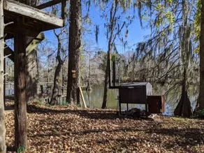 Private lakefront retreat - Image 4