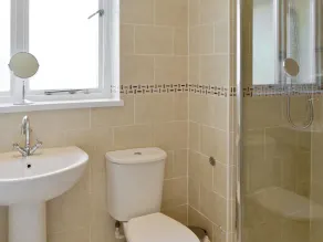 Alojamiento de 4 habitaciones en Otterburn - Image 4