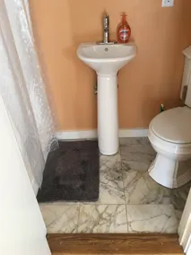 Condomínio pacífico, espaçoso, a pé da cidade e do mercado - Image 2